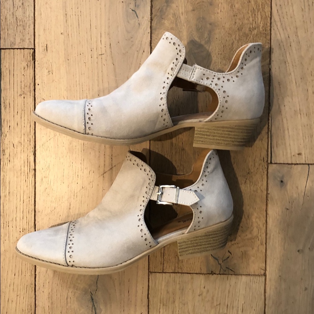 Qupid boots, size 9